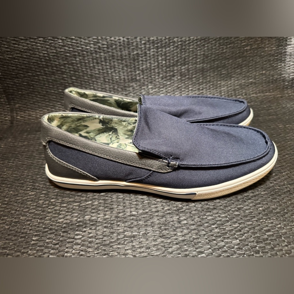 NWOT Tommy Bahama Casual Slip-On Shoes - Blue and Gray